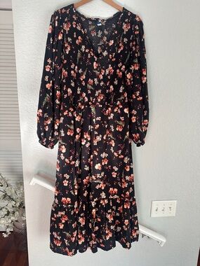 Old Navy Black Long Sleeve Tiered Dress Smocked Fall Dark Floral Midi Maxi 4X